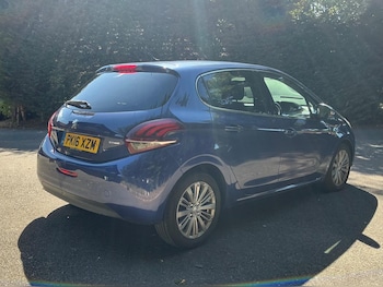 Used Peugeot 208 2016 for sale - 75866408: Photo