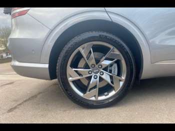 Used Genesis GV70 2024 for sale - 75006051: Photo