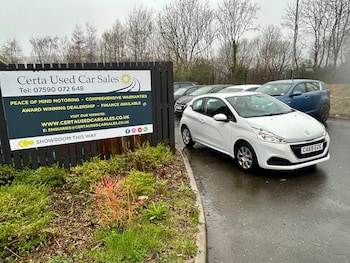 Used Peugeot 208 2016 for sale - 77892741: Photo