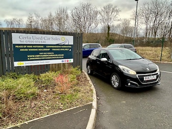Used Peugeot 208 2018 for sale - 77559915: Photo
