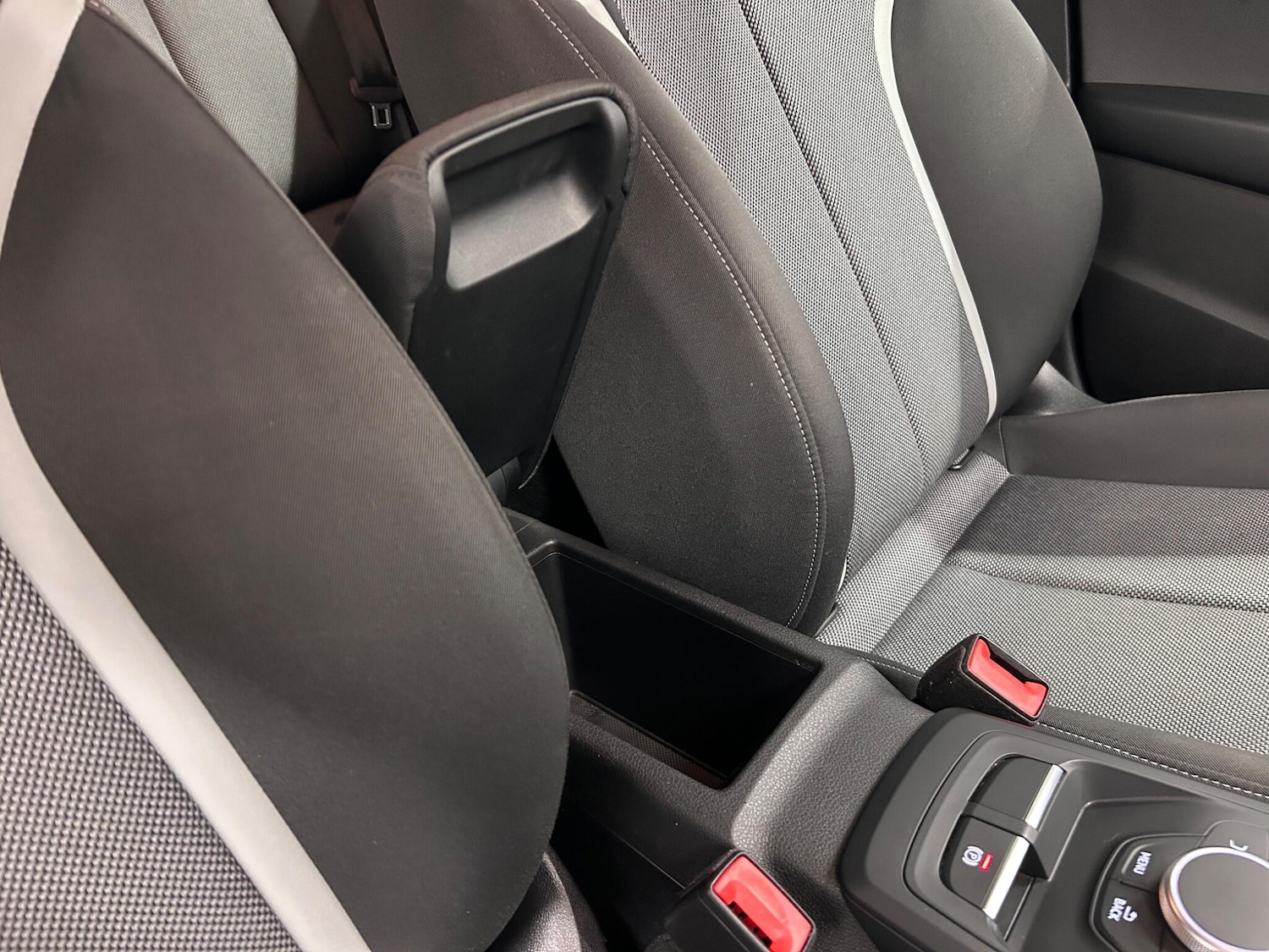 Used Audi Q2 2017 for sale - 76743265: Photo 40