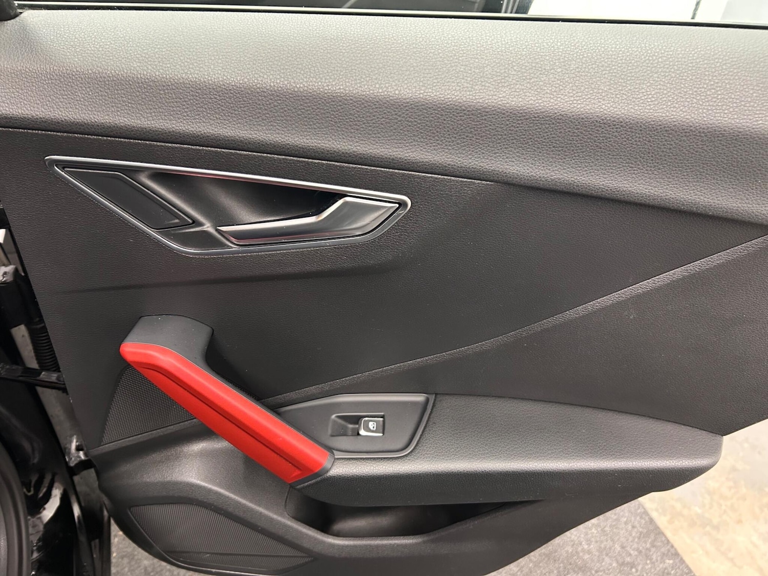 Used Audi Q2 2017 for sale - 76743265: Photo 41