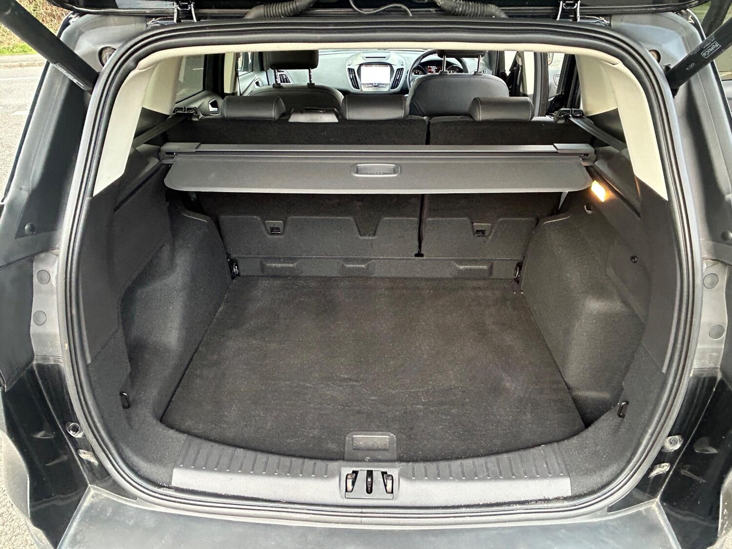 Used Ford Kuga 2019 for sale - 77940135: Photo 8