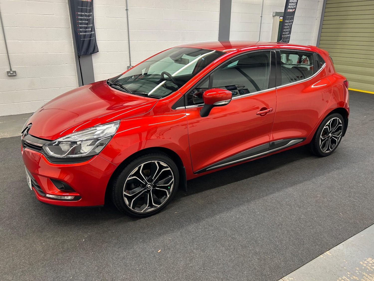 Used Renault Clio 2018 for sale - 77633518: Photo 10