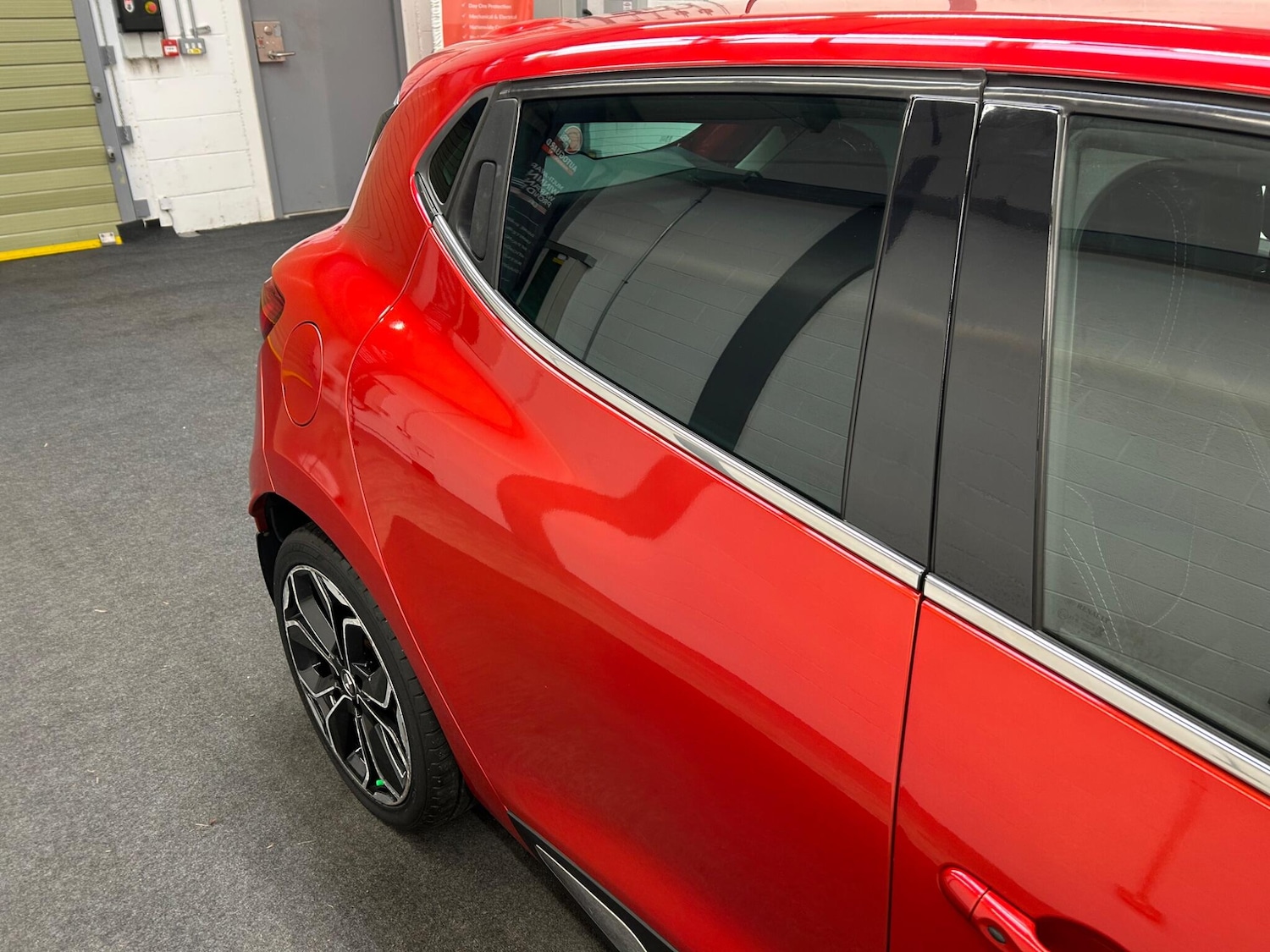 Used Renault Clio 2018 for sale - 77633518: Photo 41