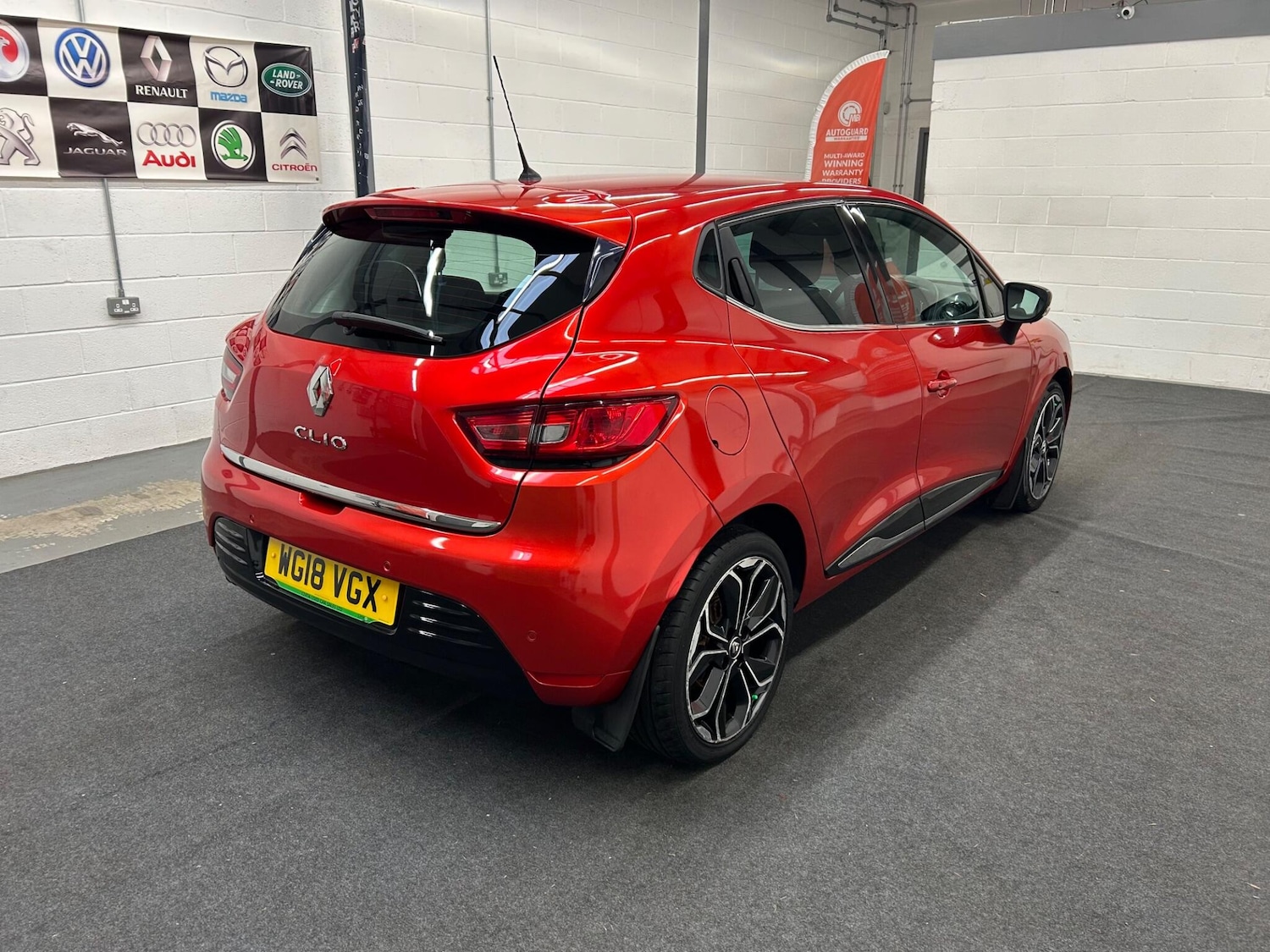 Used Renault Clio 2018 for sale - 77633518: Photo 8