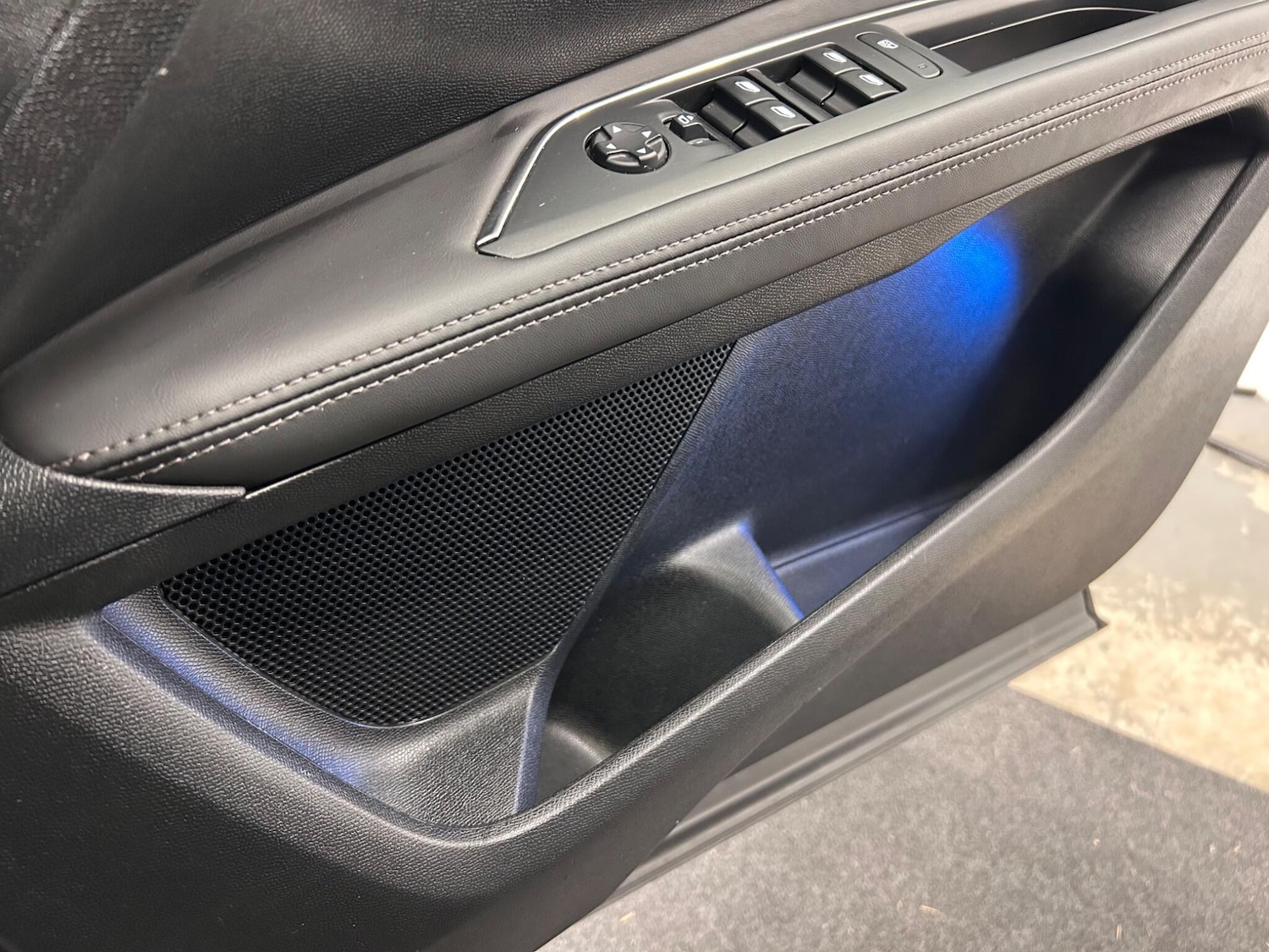 Used Peugeot 3008 2017 for sale - 76612961: Photo 36