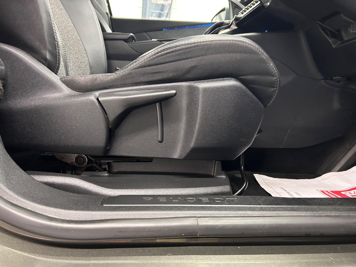 Used Peugeot 3008 2017 for sale - 76612961: Photo 37