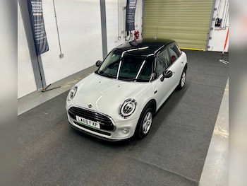 Used MINI Hatch 2018 for sale - 78946752: Photo