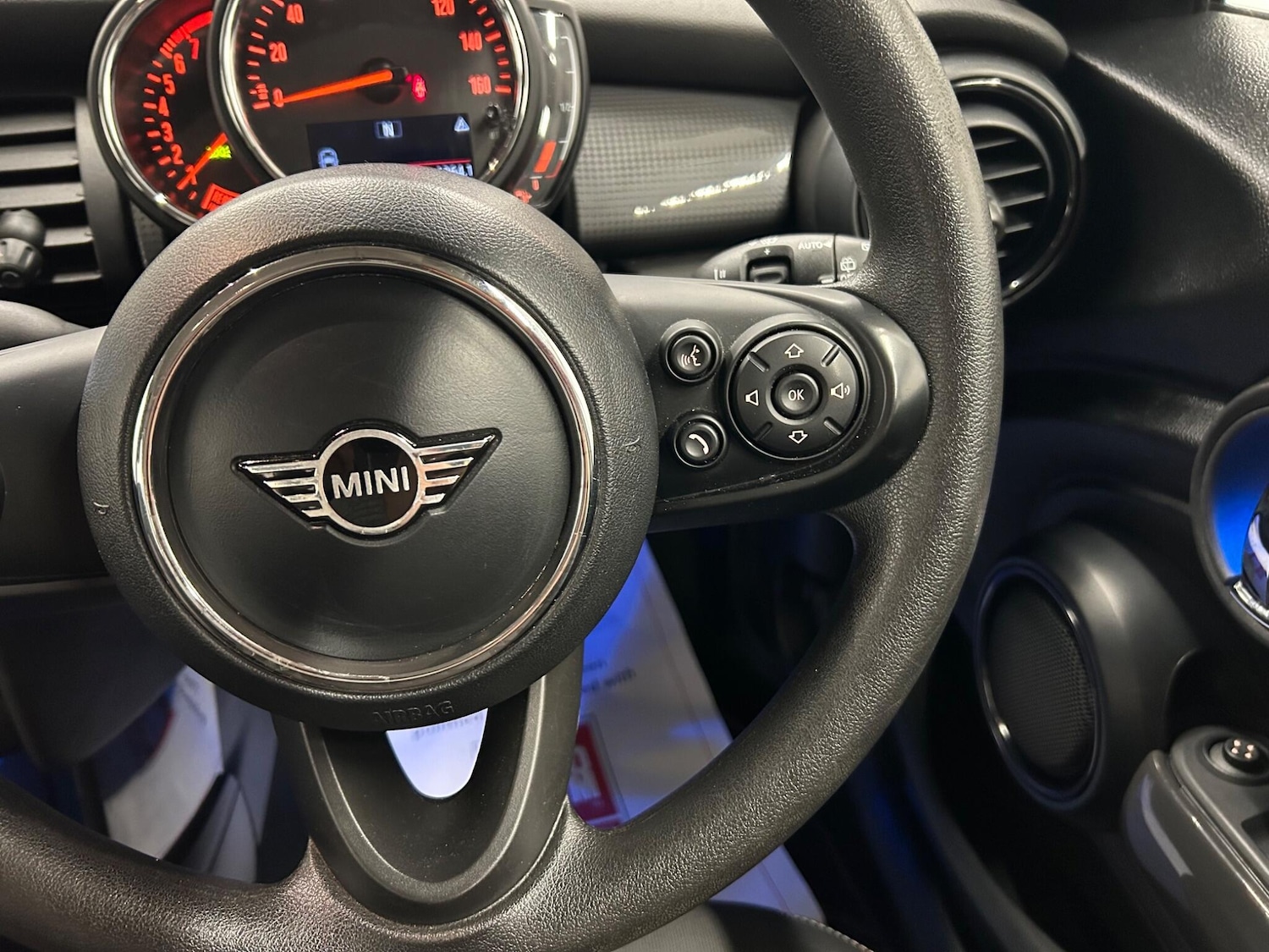 Used MINI Hatch 2019 for sale - 76976777: Photo 24