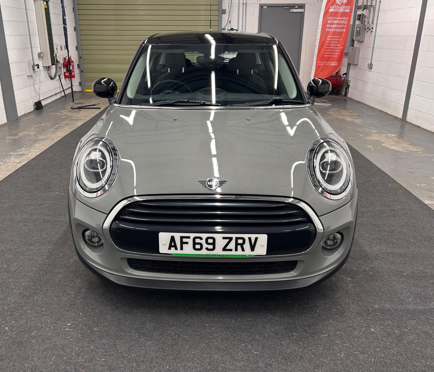Used MINI Hatch 2019 for sale - 76976777: Photo 3