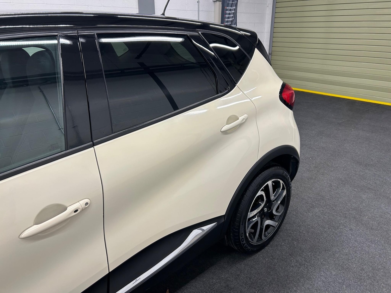 Used Renault Captur 2015 for sale - 77510634: Photo 11