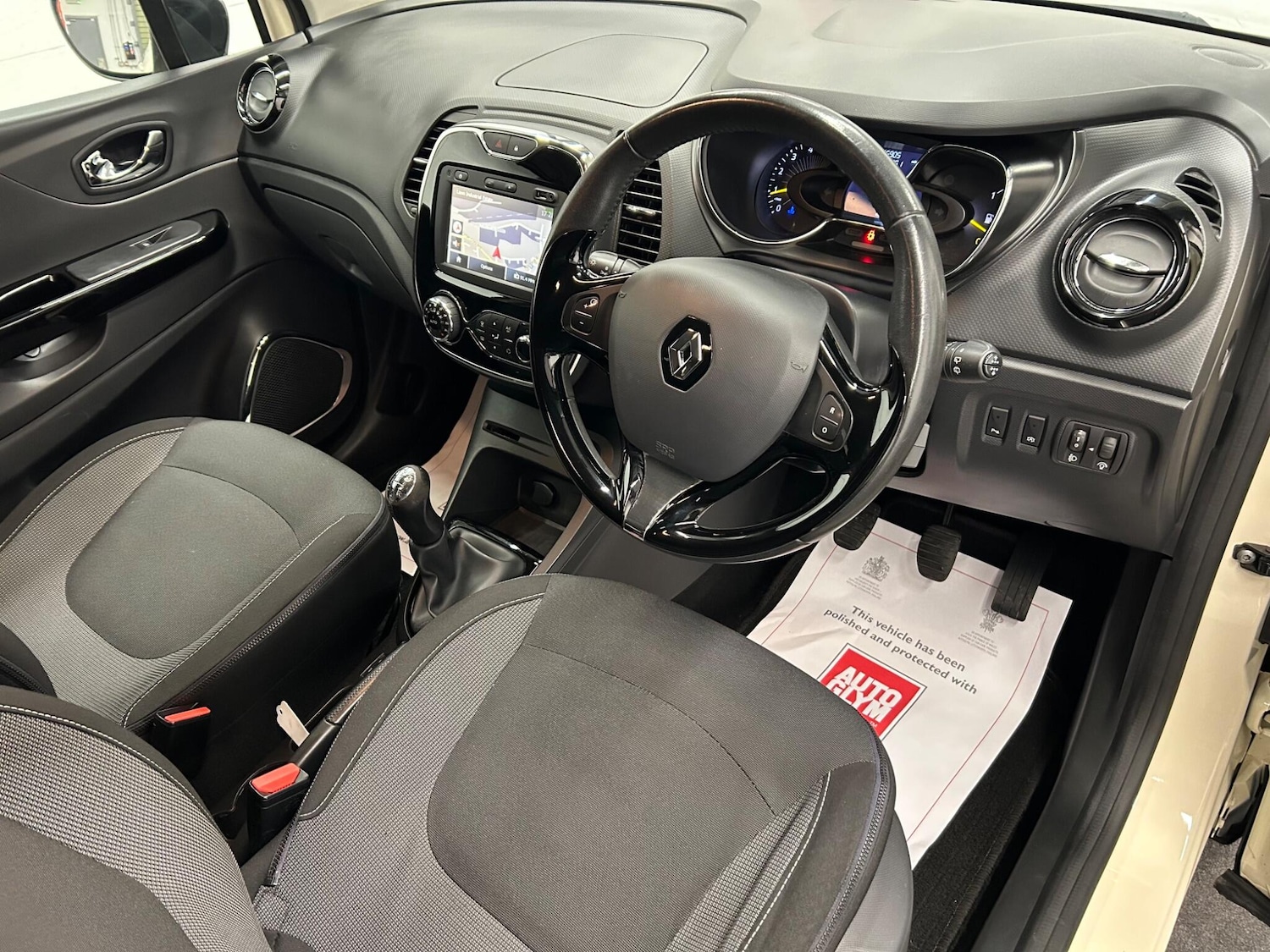 Used Renault Captur 2015 for sale - 77510634: Photo 13