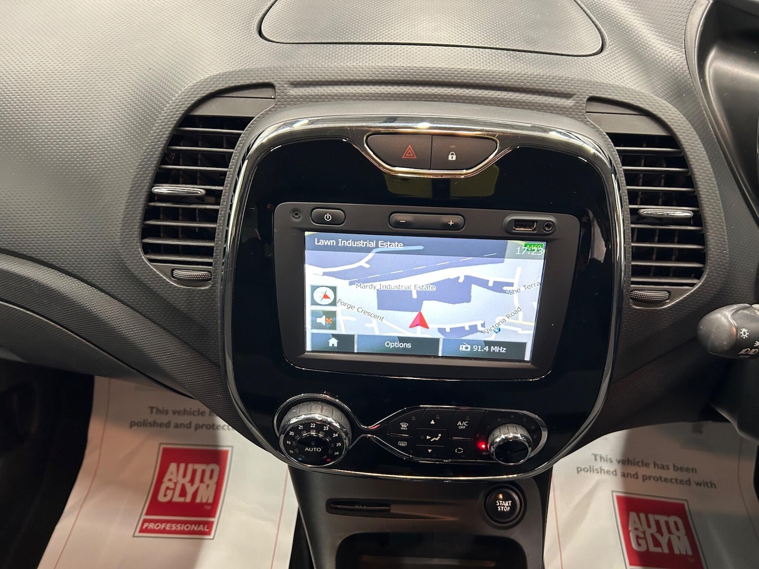 Used Renault Captur 2015 for sale - 77510634: Photo 14