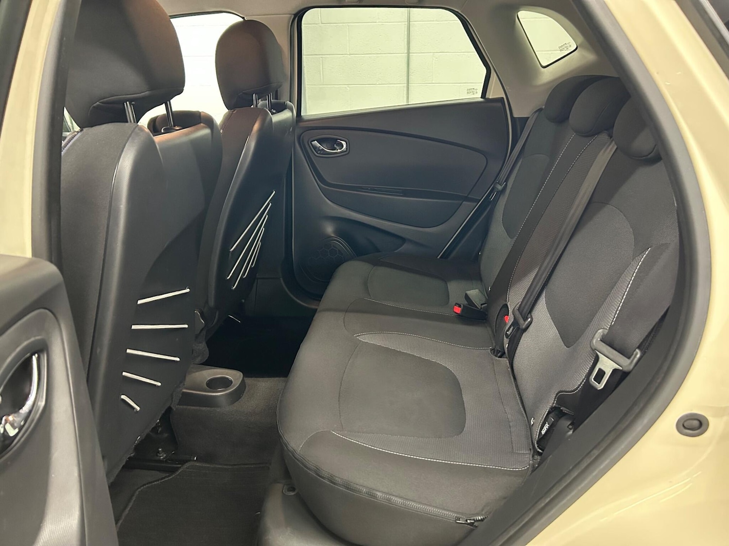 Used Renault Captur 2015 for sale - 77510634: Photo 21