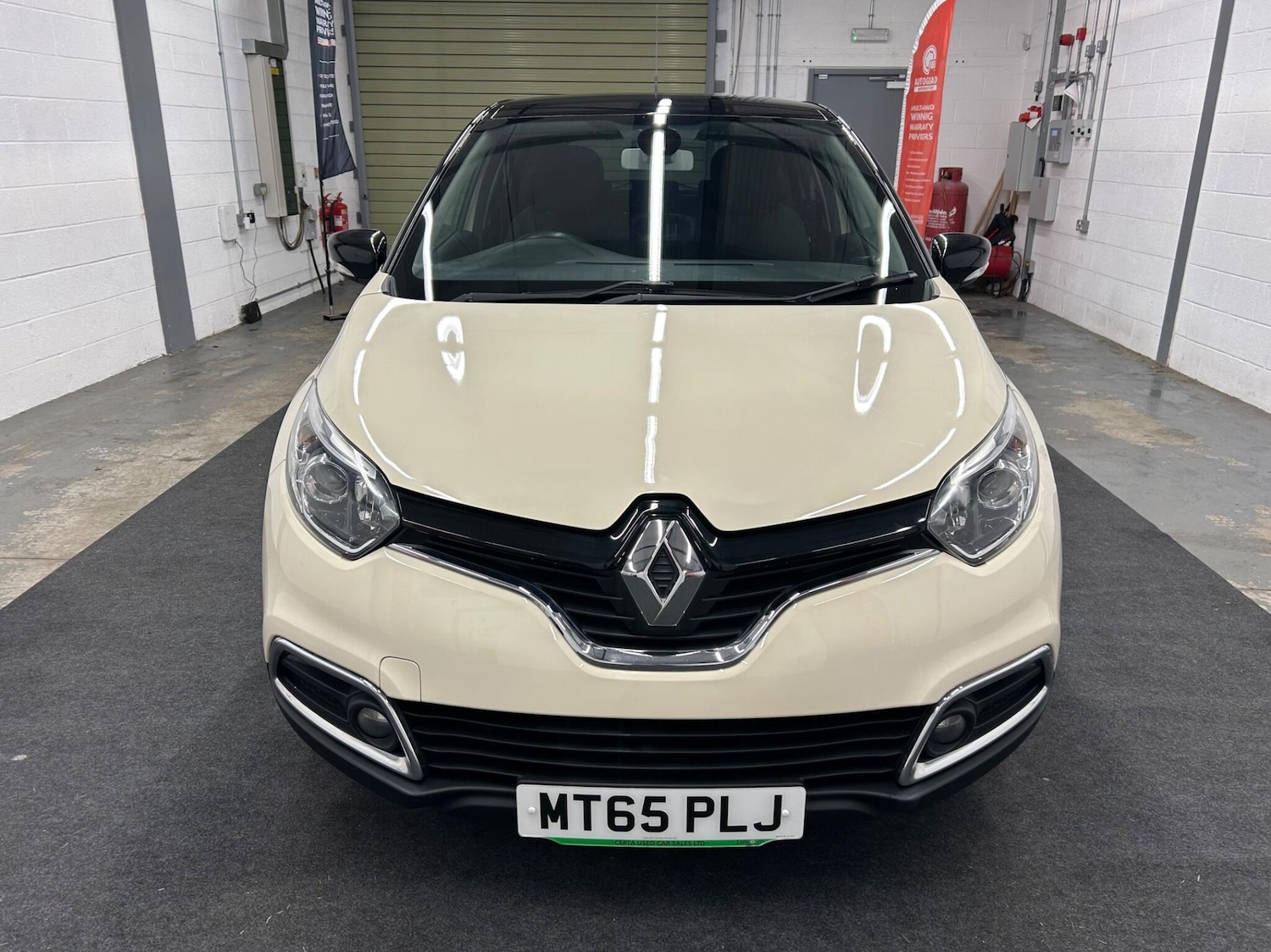 Used Renault Captur 2015 for sale - 77510634: Photo 3