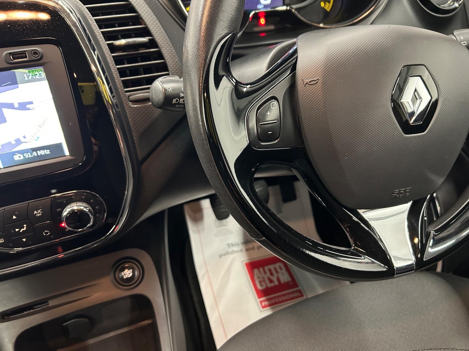 Used Renault Captur 2015 for sale - 77510634: Photo 33