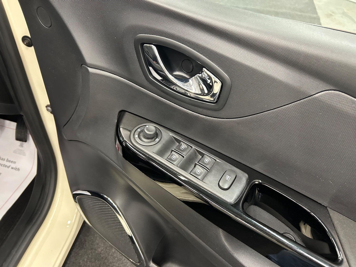 Used Renault Captur 2015 for sale - 77510634: Photo 35