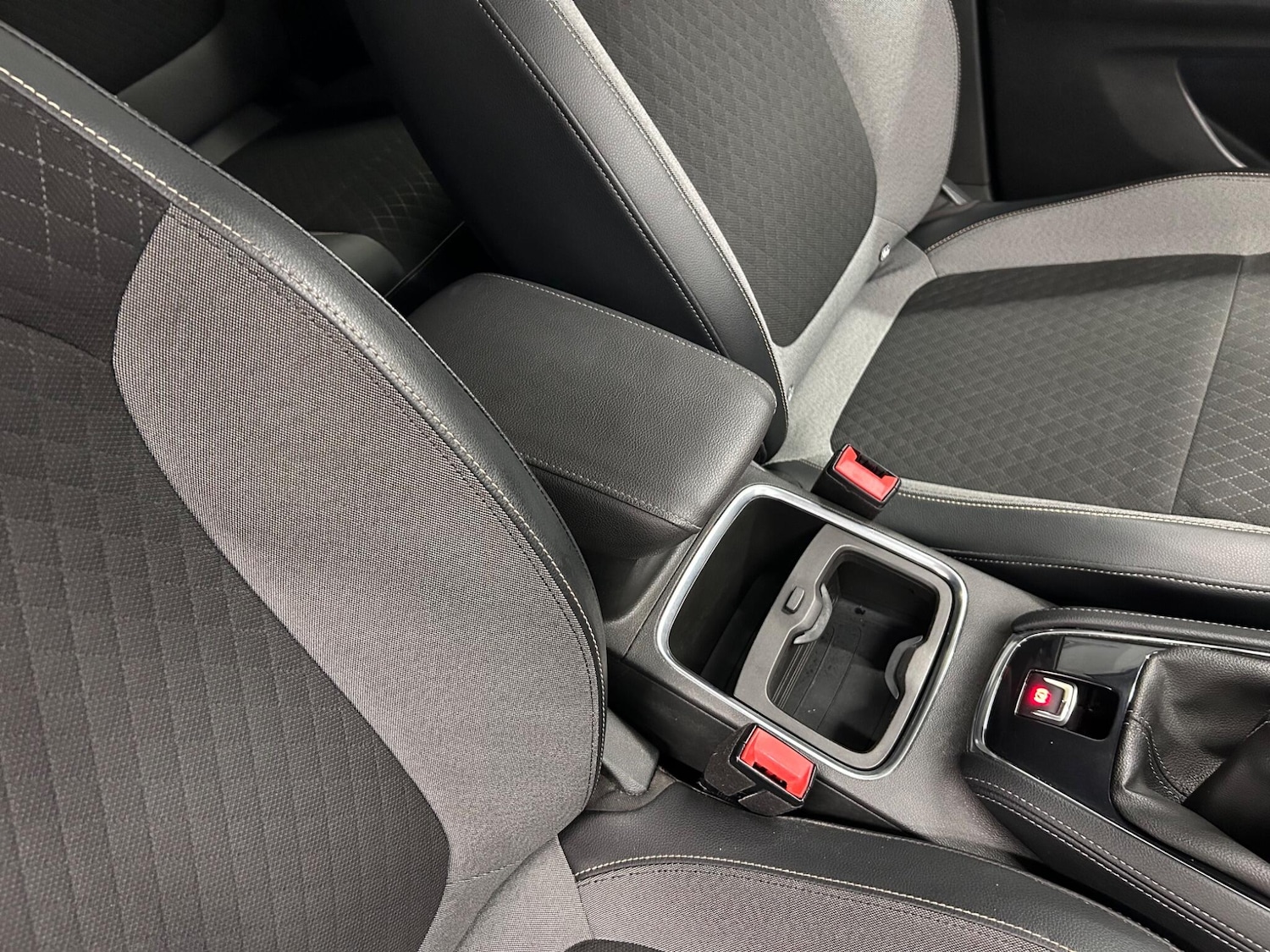 Used Vauxhall Grandland X 2018 for sale - 76612817: Photo 30