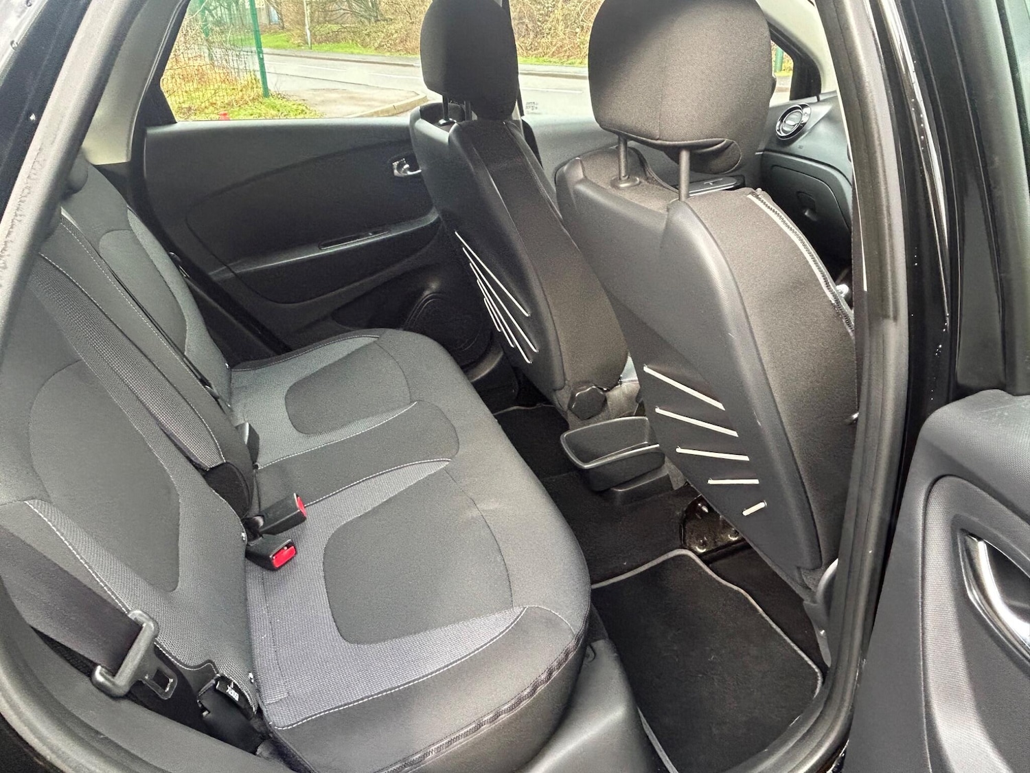 Used Renault Captur 2015 for sale - 77633786: Photo 6