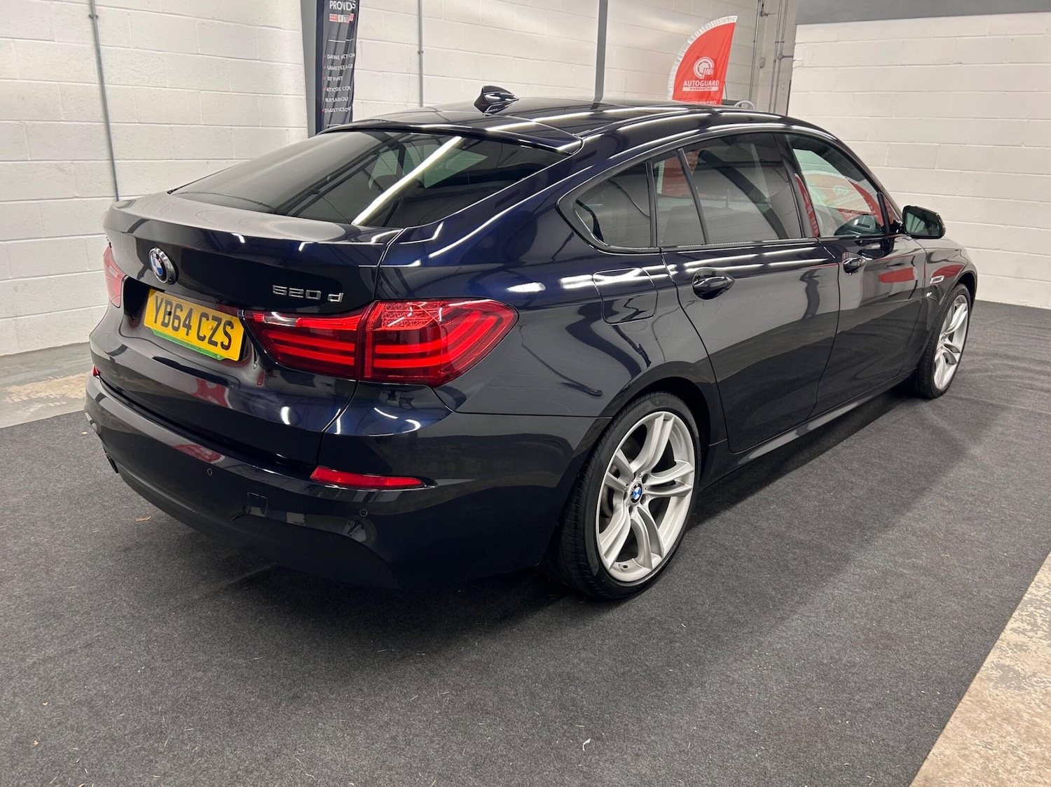 Used BMW 5 Series 2015 for sale - 76613265: Photo 10