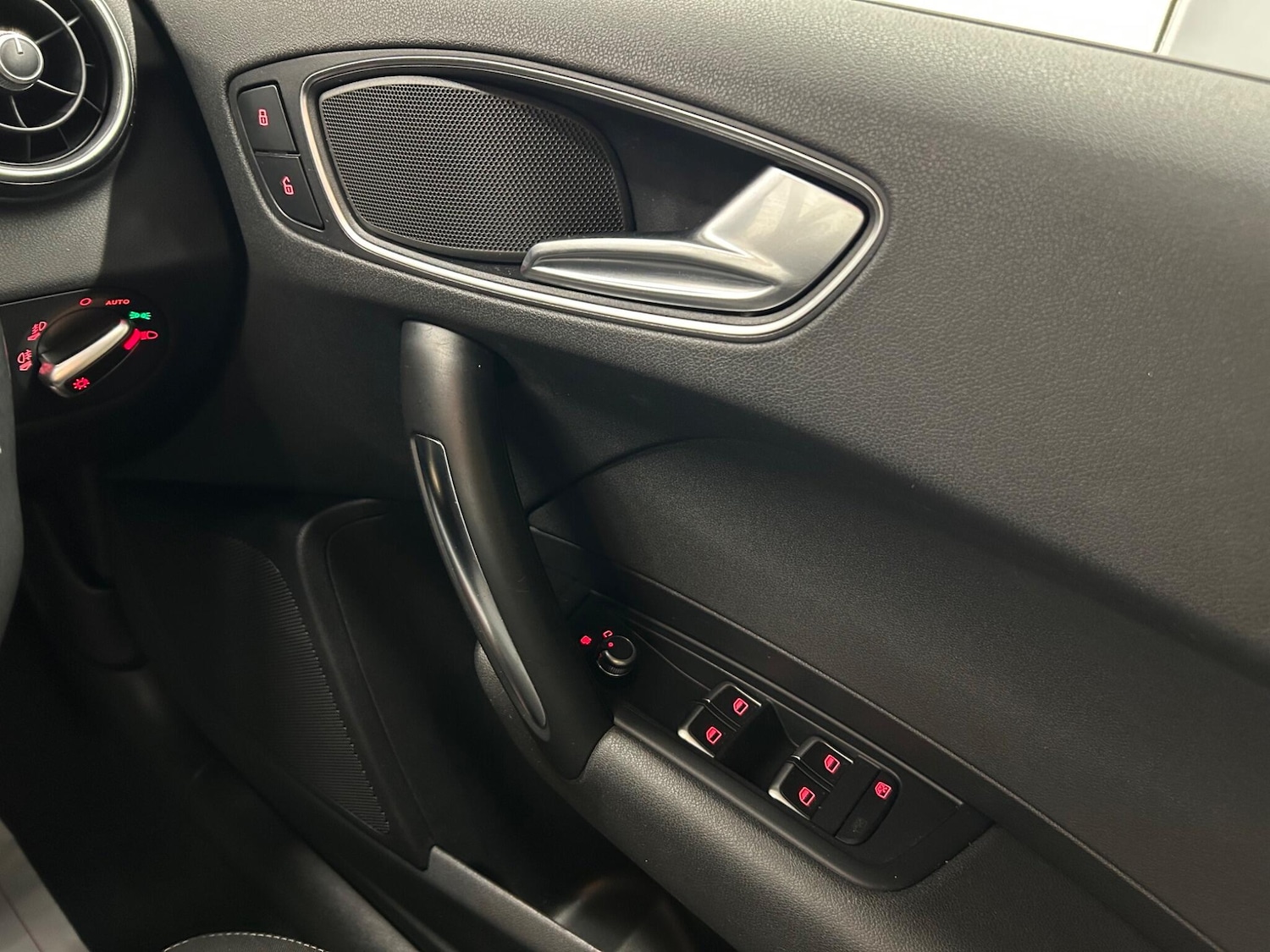 Used Audi A1 2015 for sale - 77229843: Photo 26