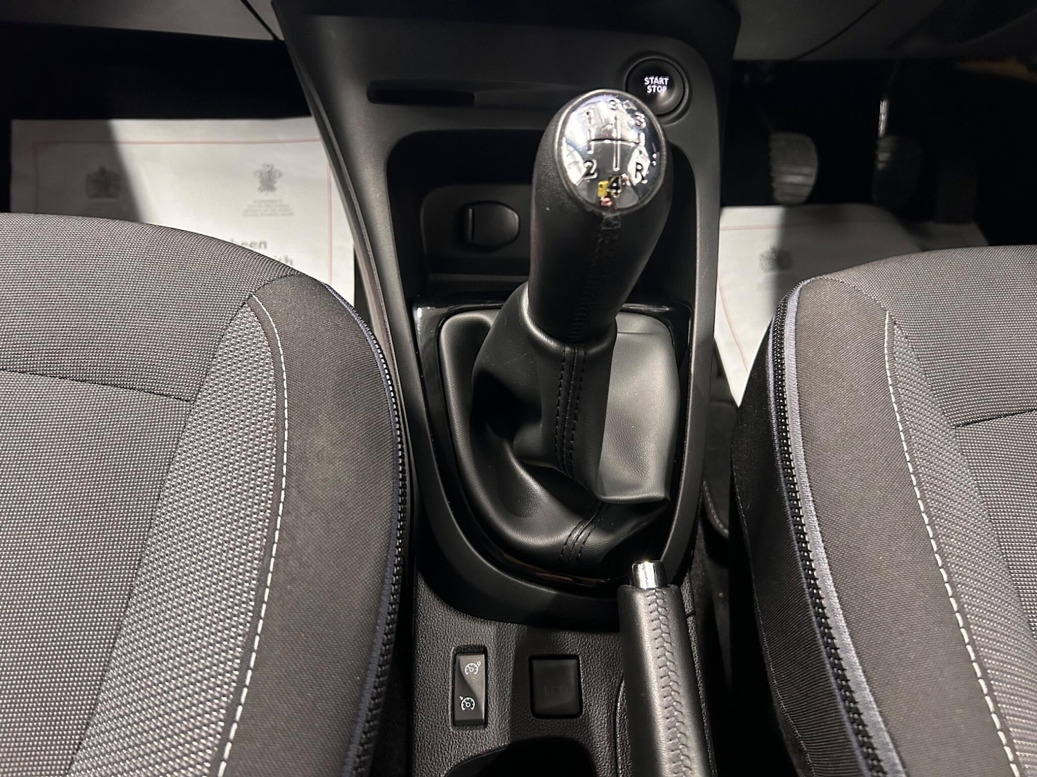 Used Renault Captur 2017 for sale - 76613169: Photo 26