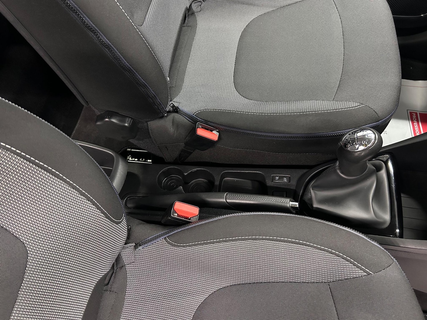 Used Renault Captur 2017 for sale - 76613169: Photo 34