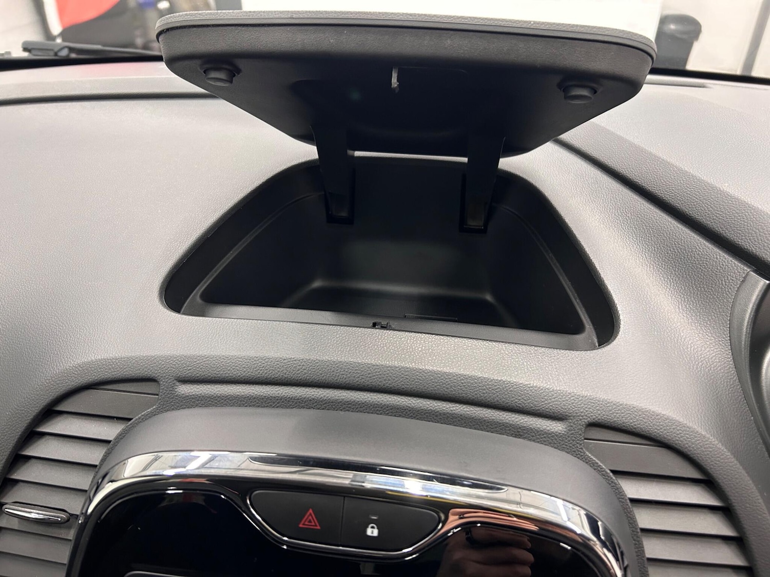 Used Renault Captur 2017 for sale - 76613169: Photo 36