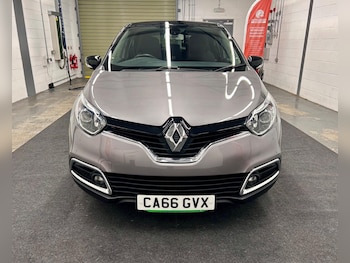 Used Renault Captur 2017 for sale - 76613169: Photo