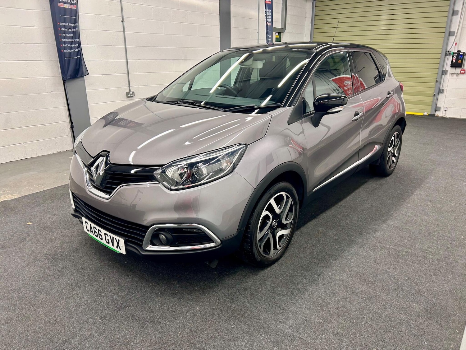 Used Renault Captur 2017 for sale - 76613169: Photo 4