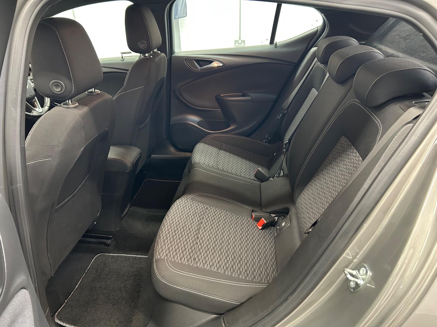 Used Vauxhall Astra 2017 for sale - 78128158: Photo 18