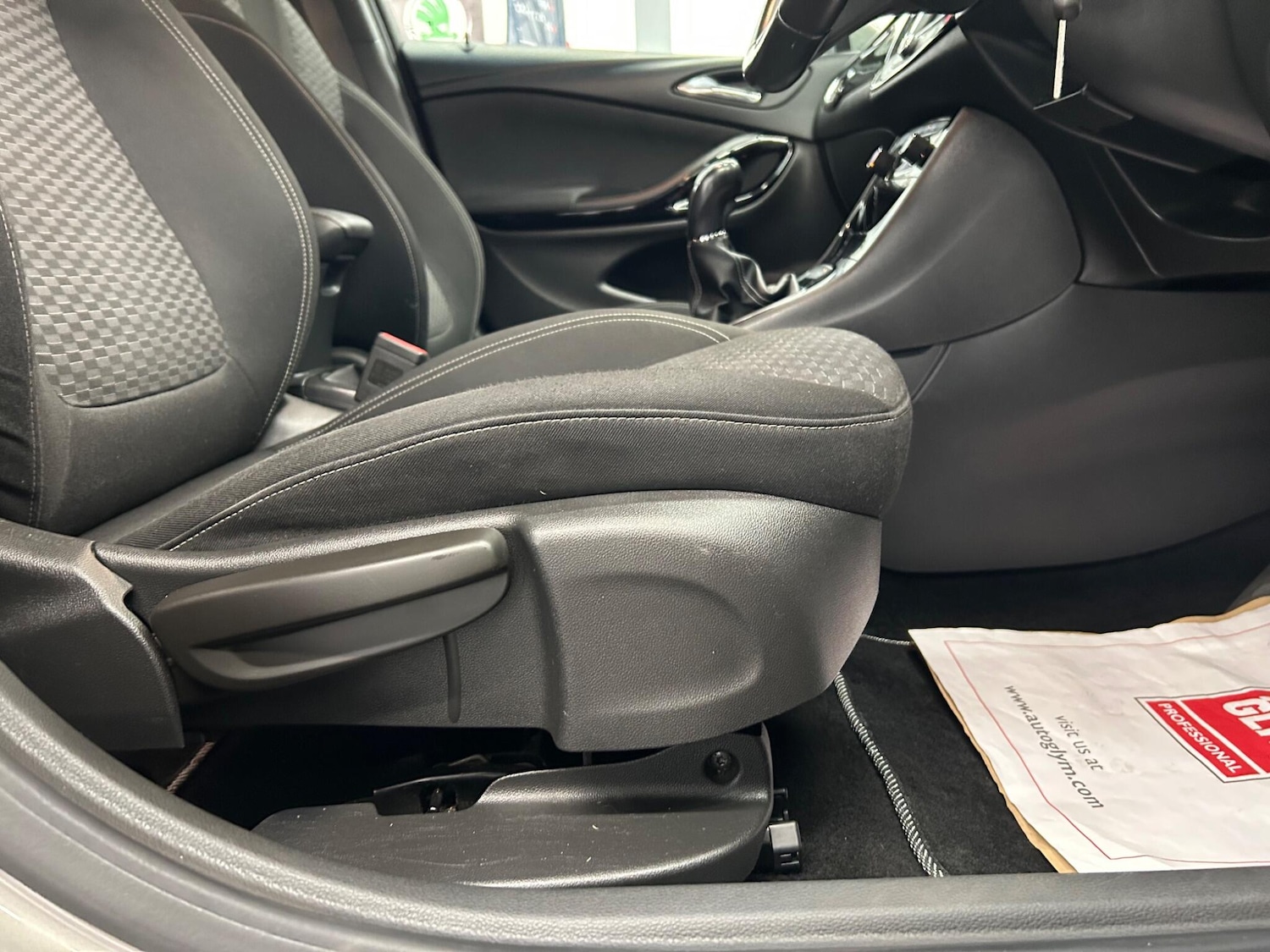 Used Vauxhall Astra 2017 for sale - 78128158: Photo 28