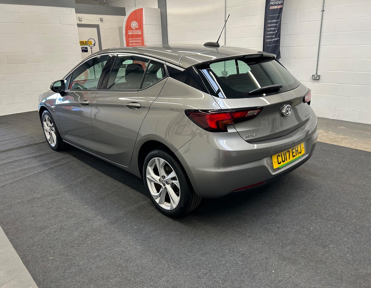 Used Vauxhall Astra 2017 for sale - 78128158: Photo 6