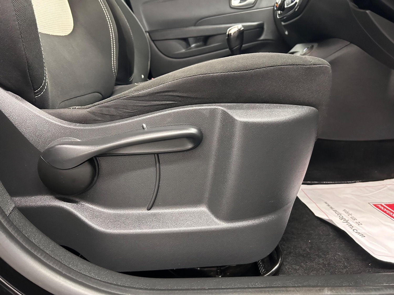 Used Renault Captur 2019 for sale - 76913363: Photo 35