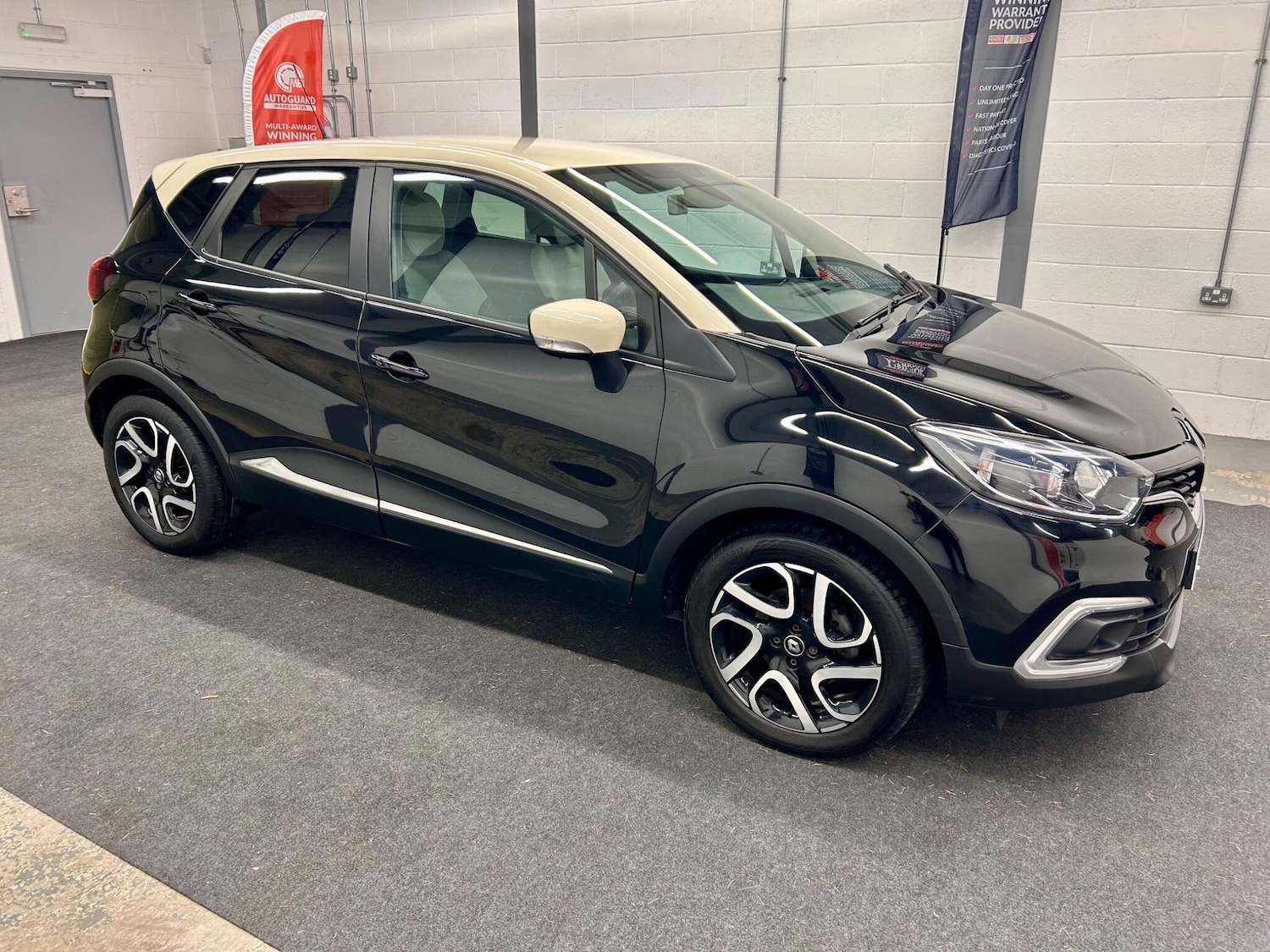 Used Renault Captur 2019 for sale - 76913363: Photo 8