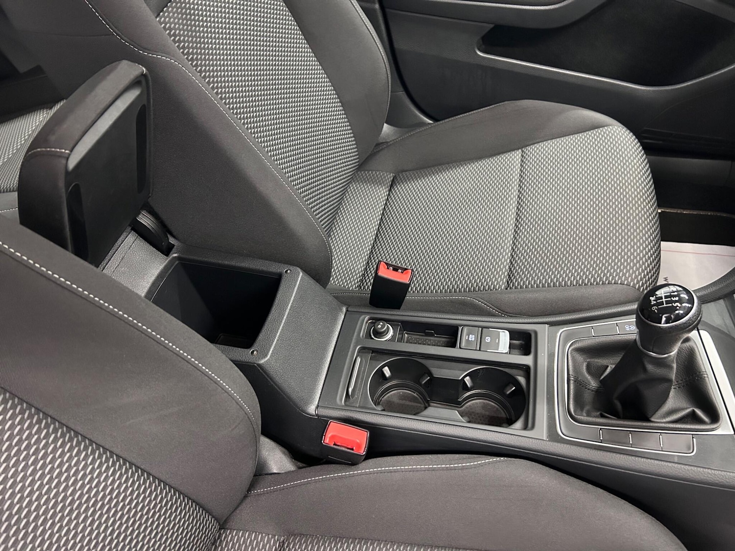 Used Volkswagen Golf 2019 for sale - 76612755: Photo 24