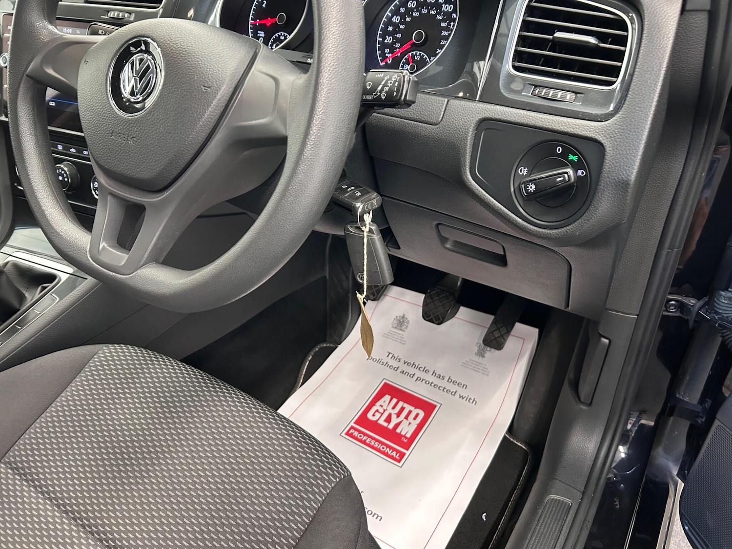 Used Volkswagen Golf 2019 for sale - 76612755: Photo 25