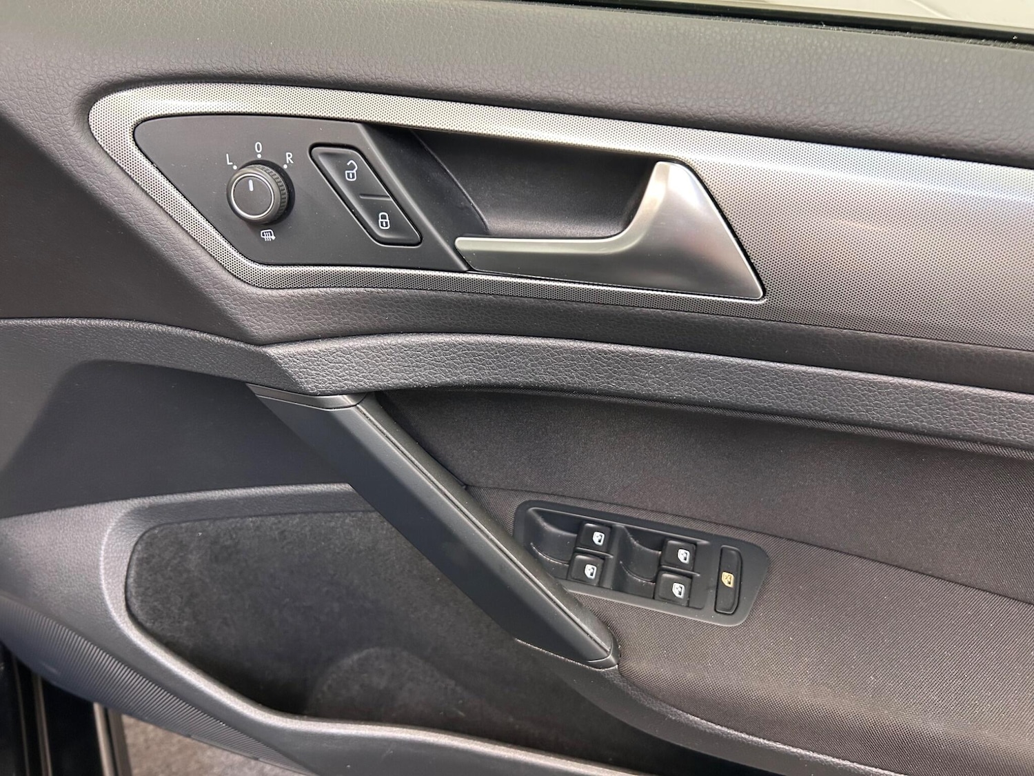 Used Volkswagen Golf 2019 for sale - 76612755: Photo 26