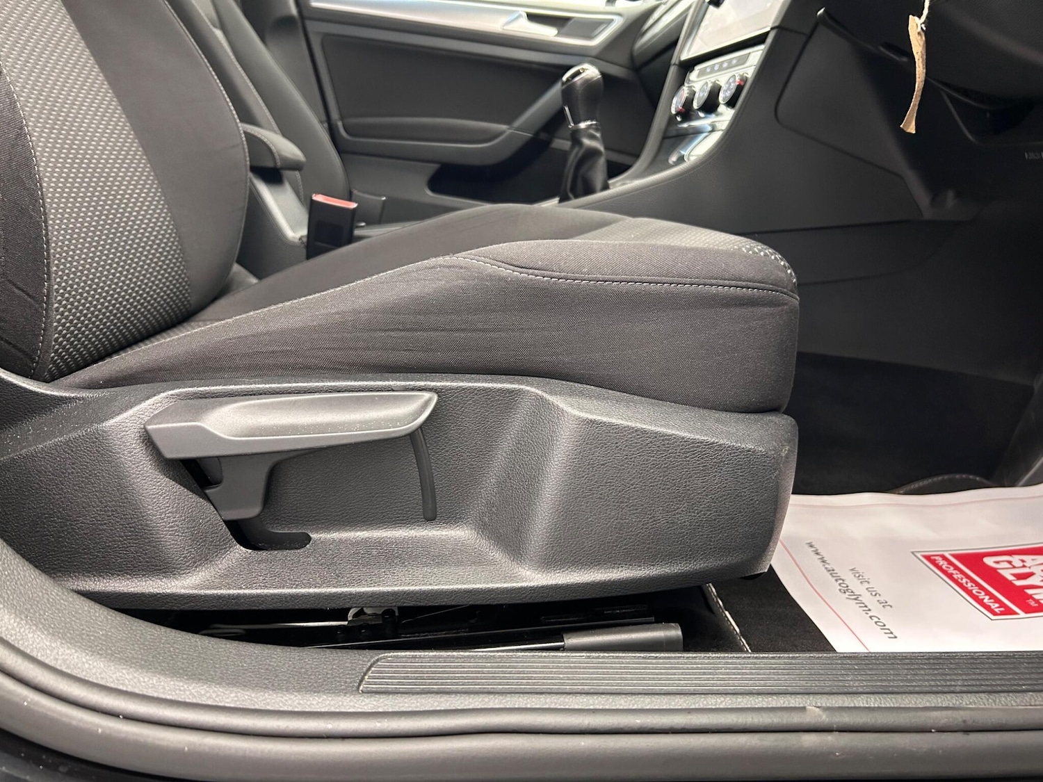 Used Volkswagen Golf 2019 for sale - 76612755: Photo 27