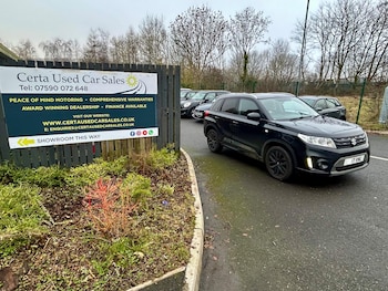 2017 (17) - 1.6 SZ-T Kuro 5dr