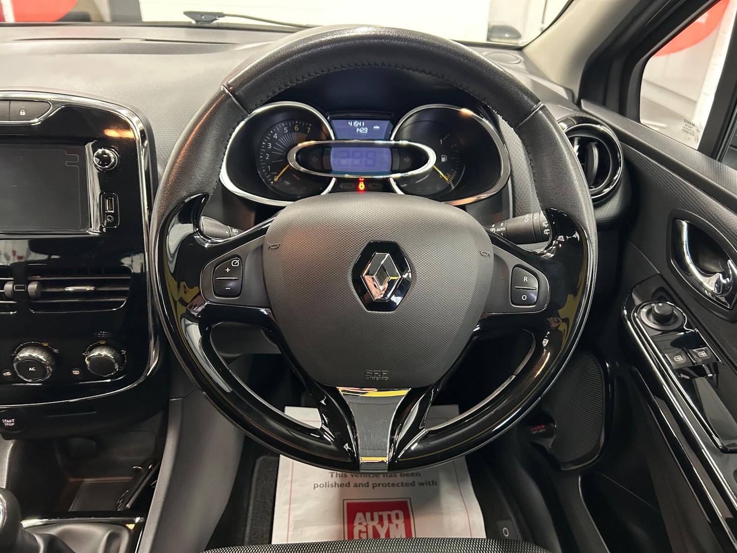 Used Renault Clio 2013 for sale - 78127666: Photo 23