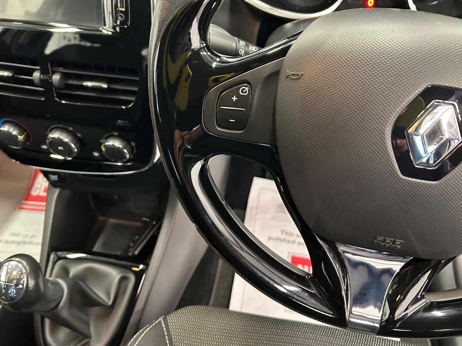 Used Renault Clio 2013 for sale - 78127666: Photo 28