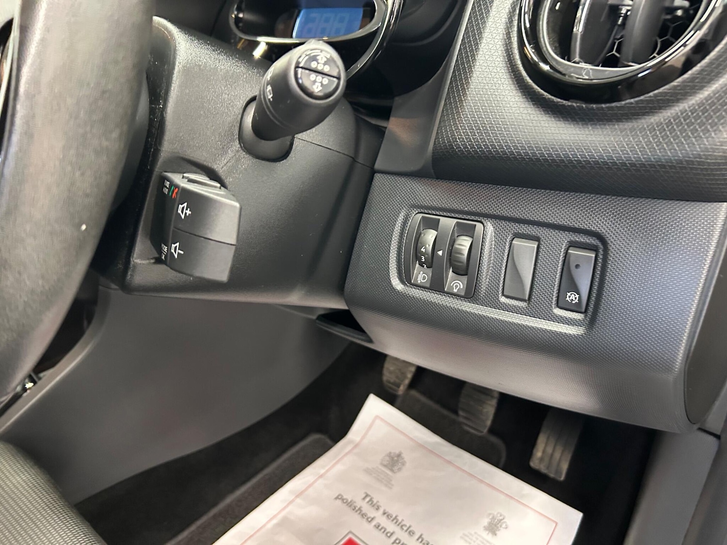 Used Renault Clio 2013 for sale - 78127666: Photo 30