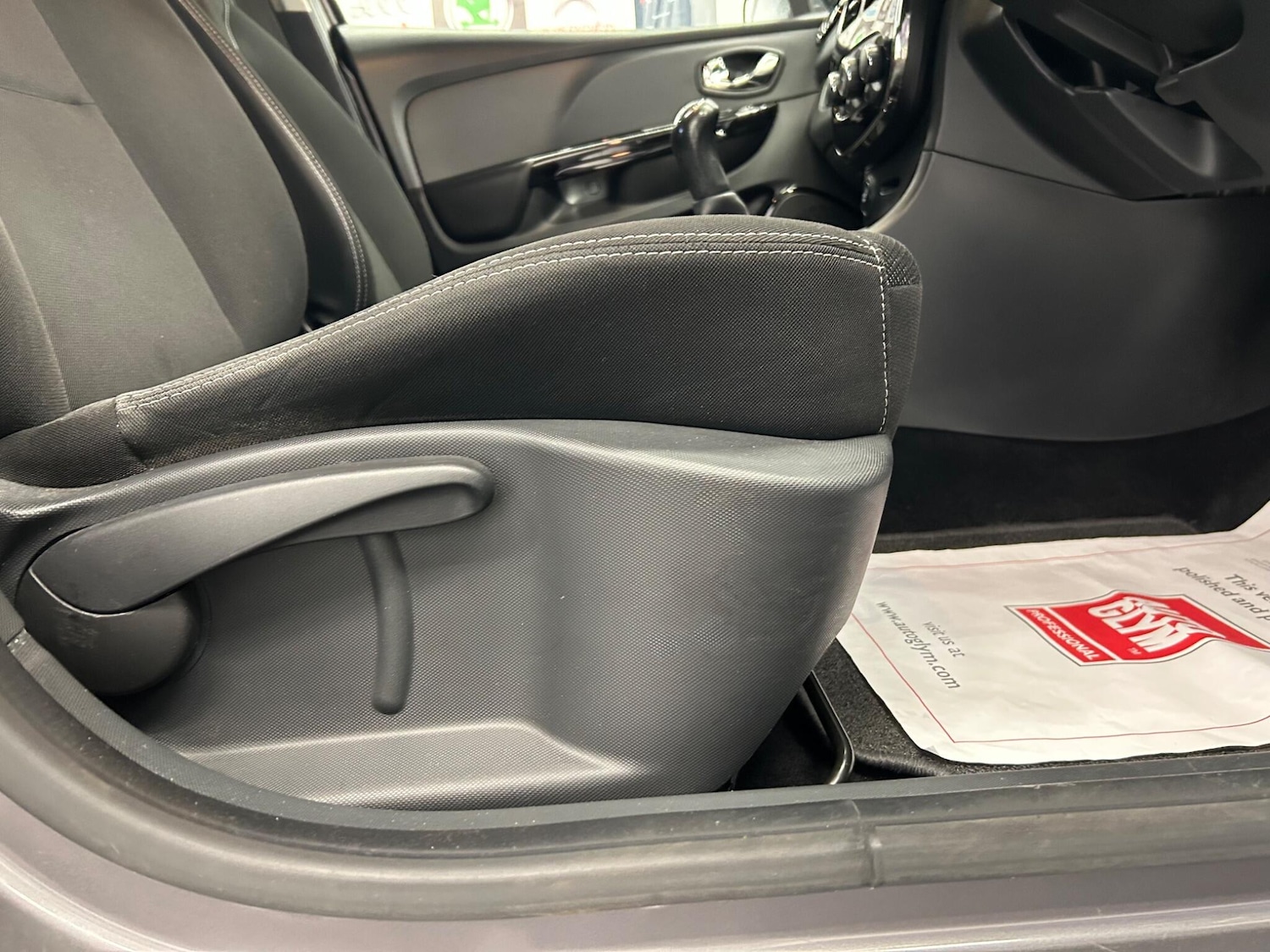 Used Renault Clio 2013 for sale - 78127666: Photo 33