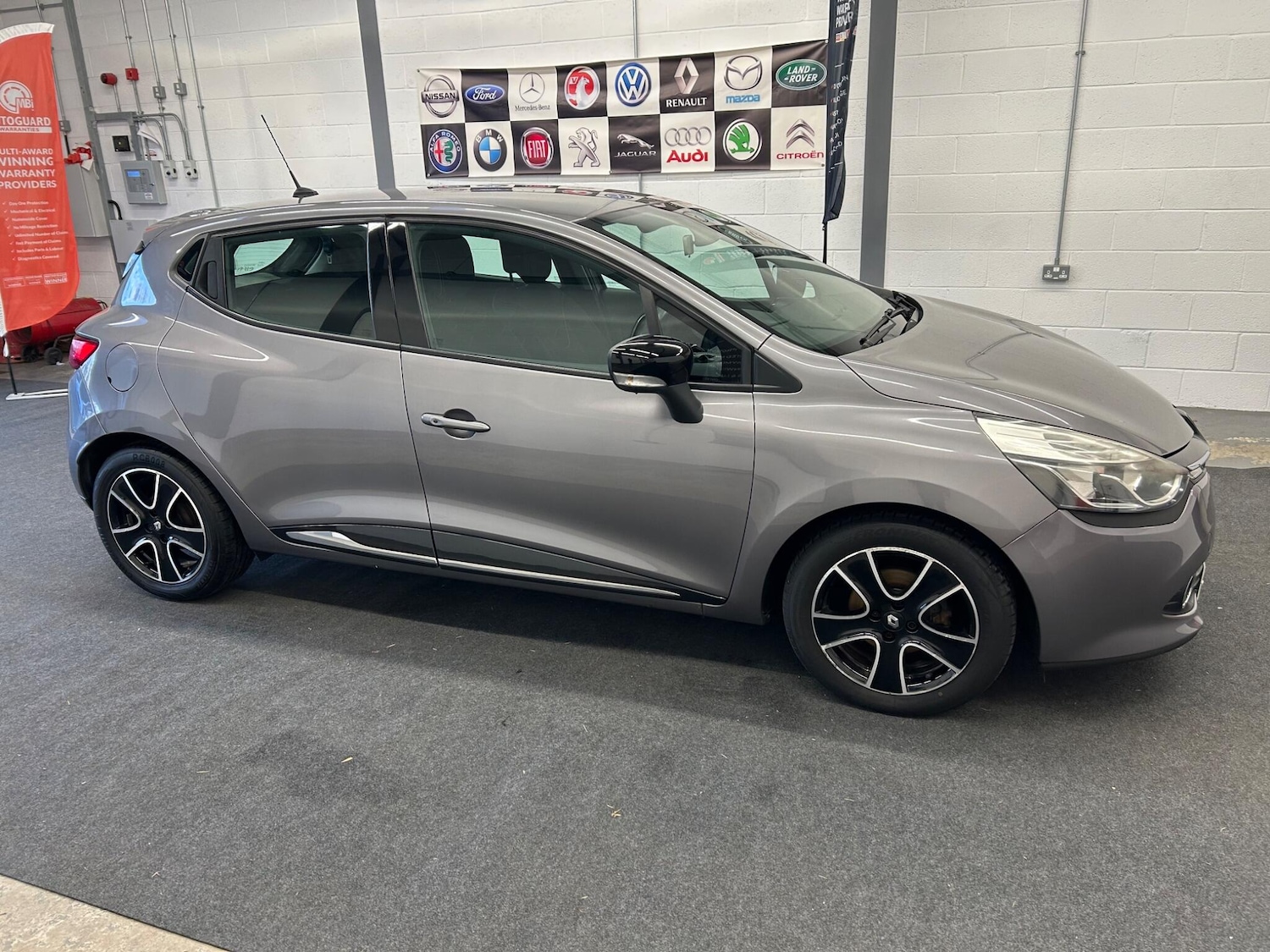 Used Renault Clio 2013 for sale - 78127666: Photo 8