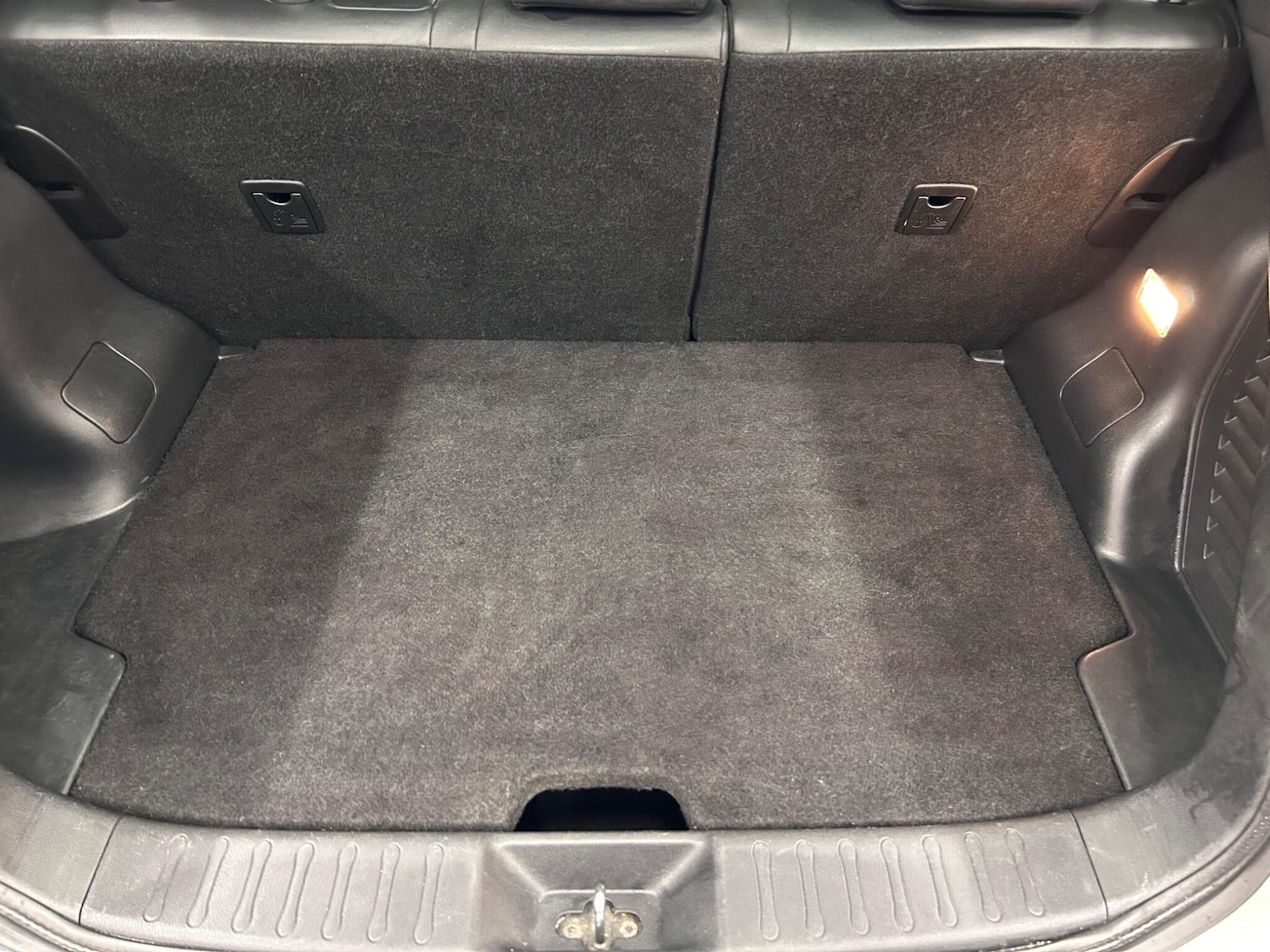 Used Nissan Juke 2015 for sale - 76613158: Photo 24