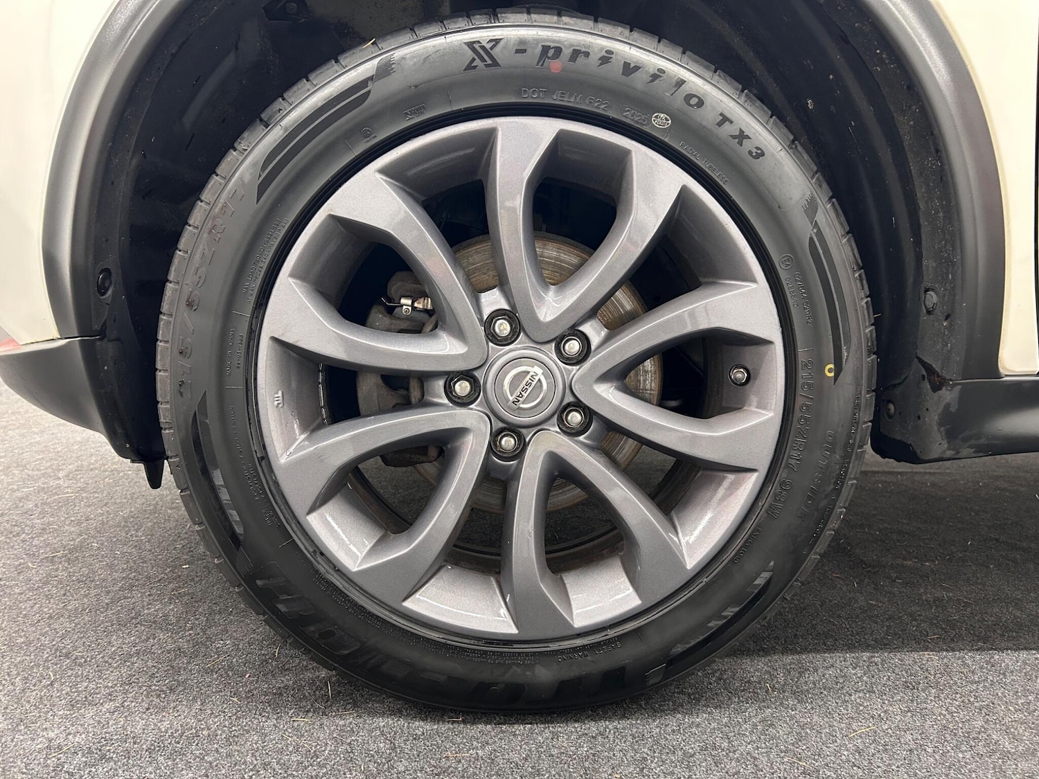 Used Nissan Juke 2015 for sale - 76613158: Photo 37