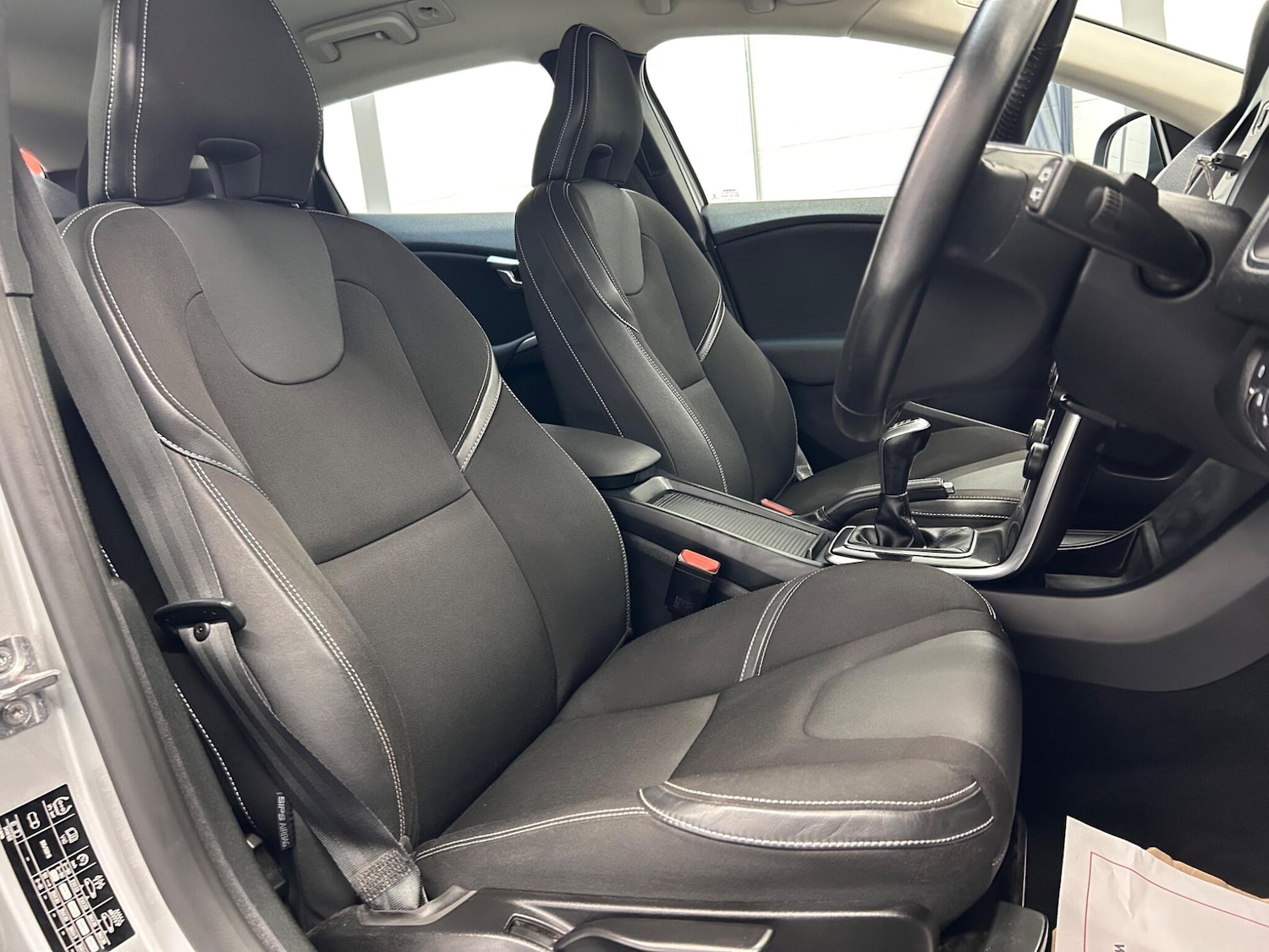 Used Volvo V40 2017 for sale - 76612916: Photo 12