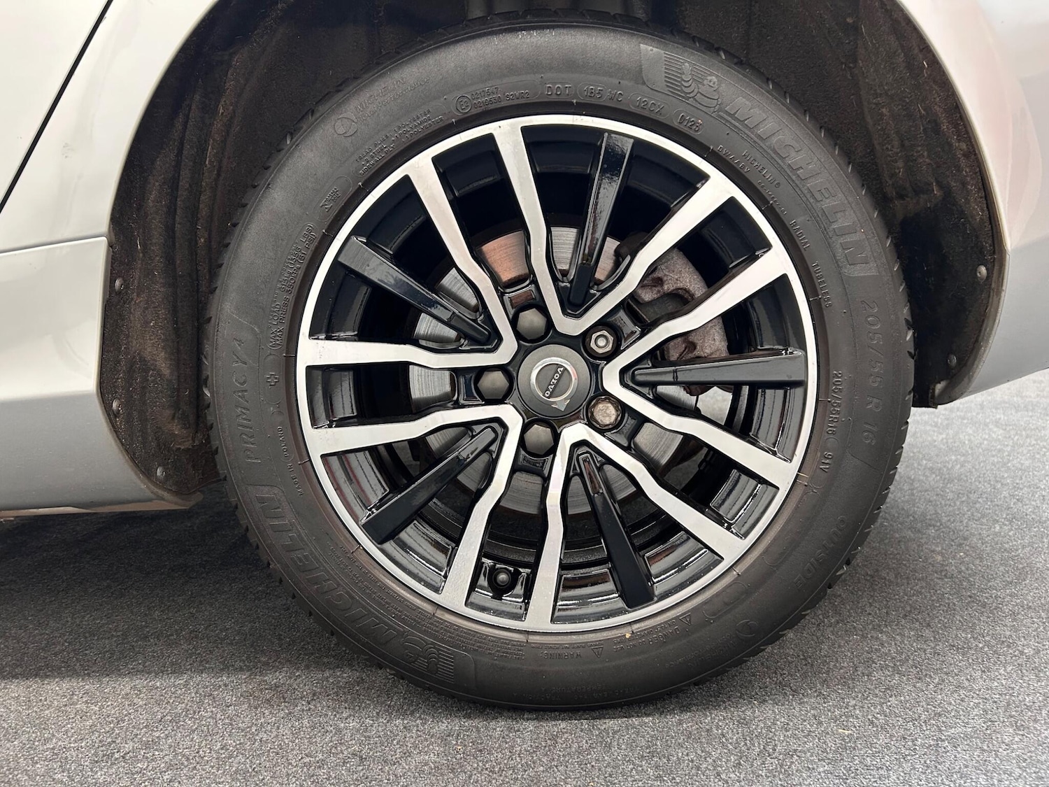 Used Volvo V40 2017 for sale - 76612916: Photo 16